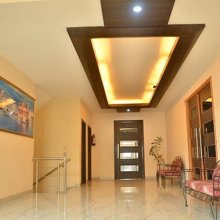 Hotel Milan Palace Amritsar Exteriör bild